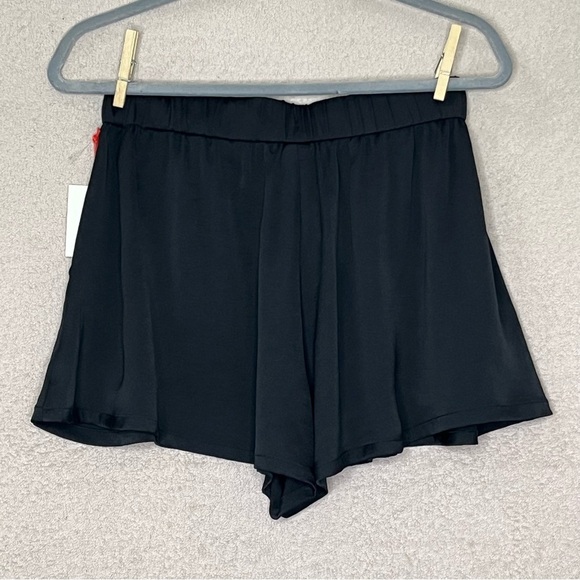 Open Edit Women's Black Relaxed Drawstring Shorts - Picture 4 of 10